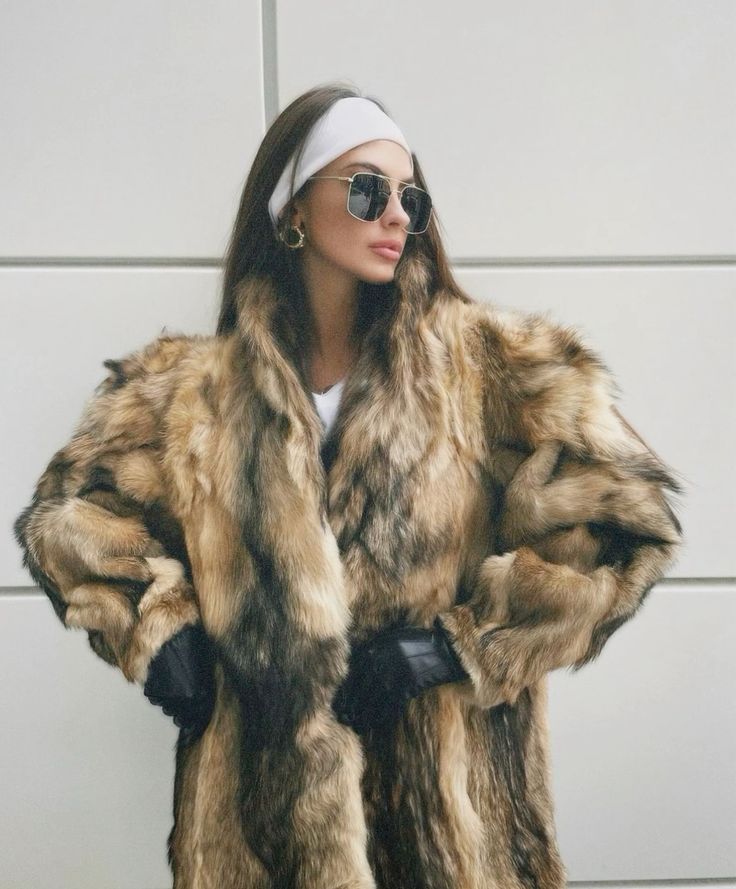 Hot Girls In Fur Coats - 1